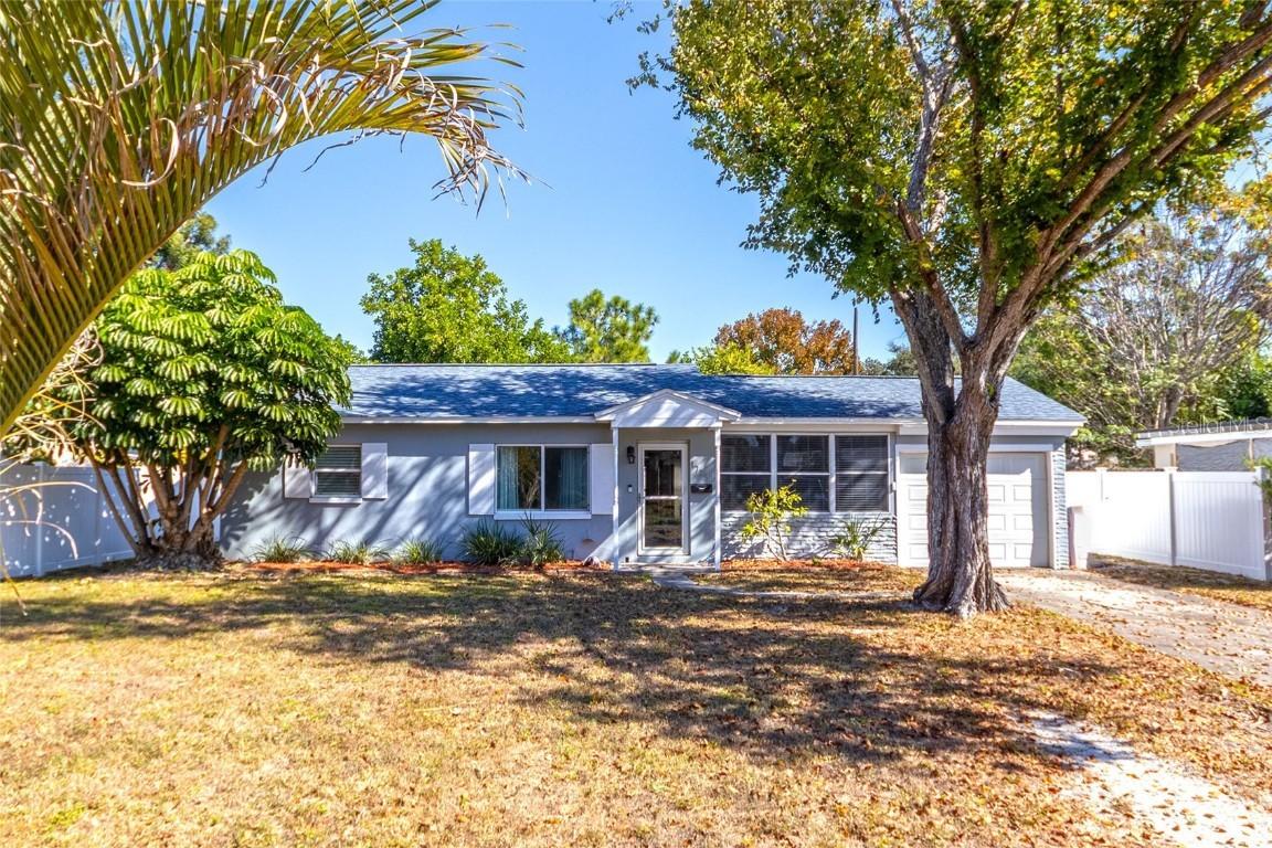 1725 Bradshaw Ln., St Petersburg, FL 33710