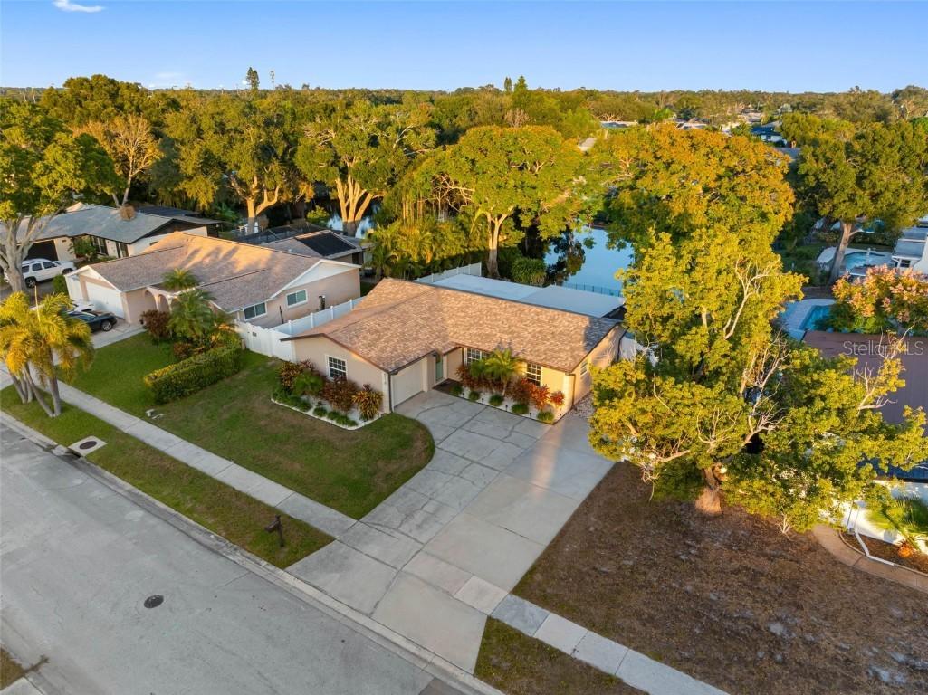 8139 129th Ln., Seminole, FL 33776