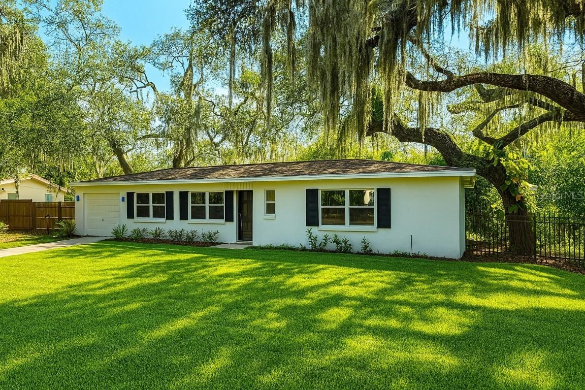 305 Saint Augustine Ave., Temple Terrace, FL 33617