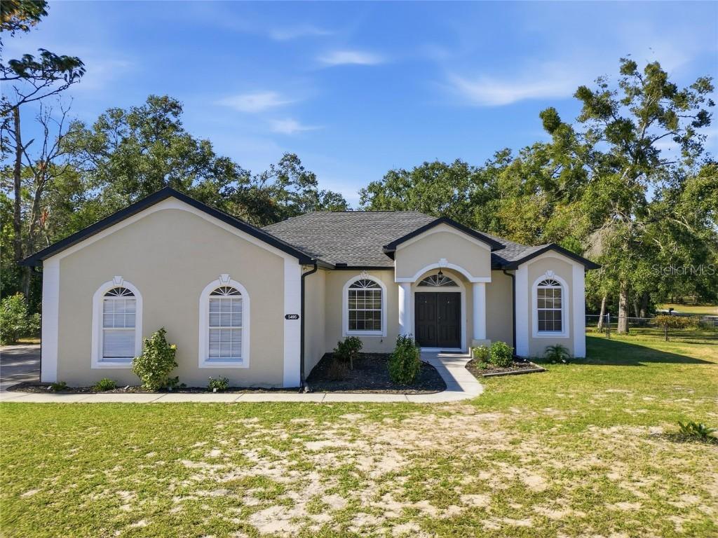 5495 Emerald Dr., Dade City, FL 33523