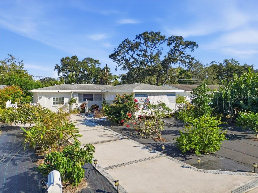 29747 70th St., Clearwater, FL 33761