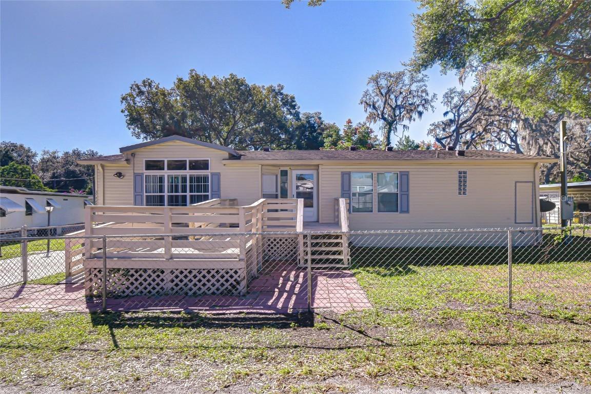 37428 Lupine Dr., Zephyrhills, FL 33541