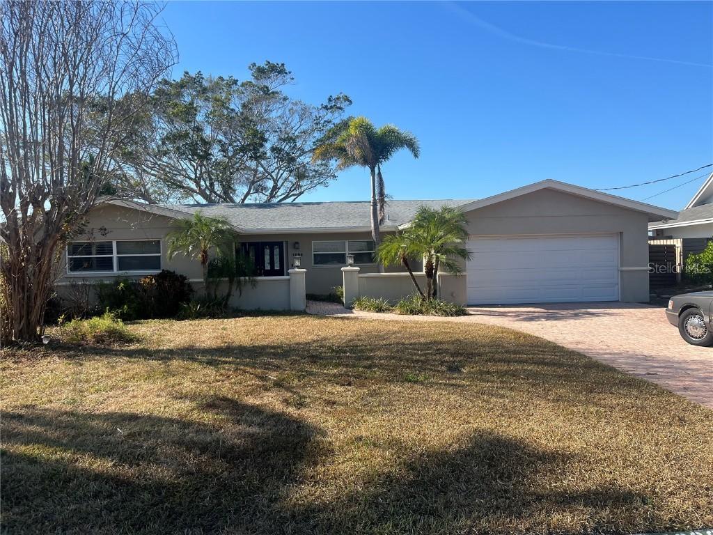 1898 Dolphin Blvd., St Petersburg, FL 33707