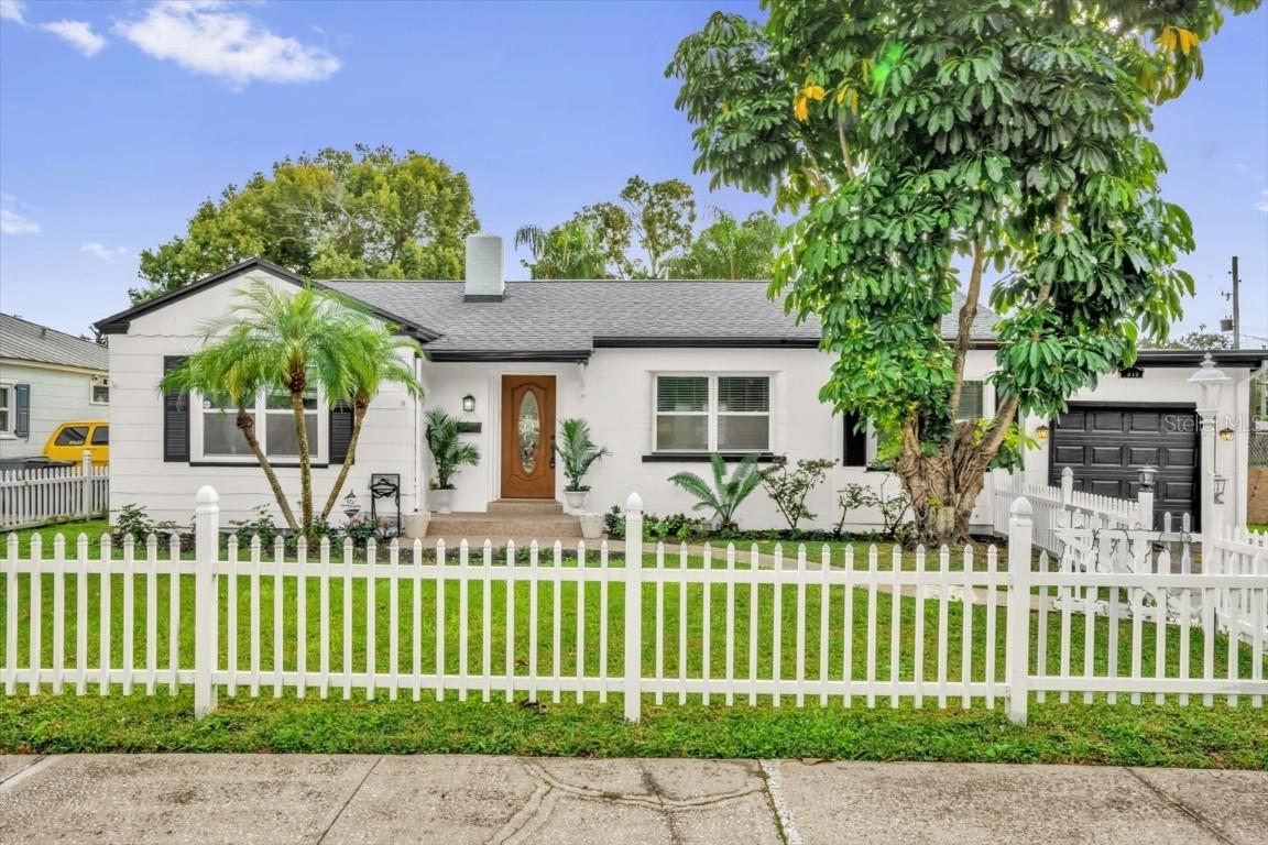 918 W Smith St., Orlando, FL 32804