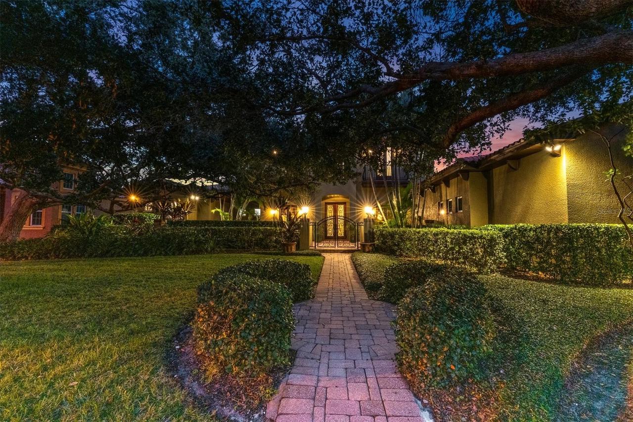 10221 Golden Eagle Dr., Largo, FL 33778