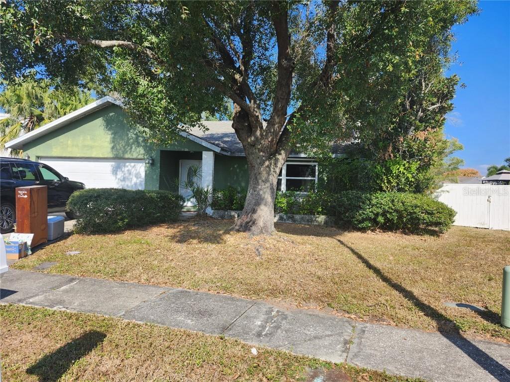 12195 71st Way, Largo, FL 33773