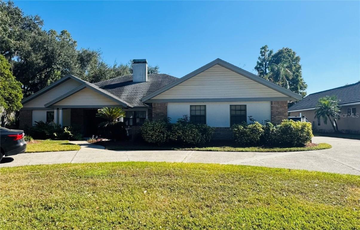 2881 Hammock Dr., Plant City, FL 33566