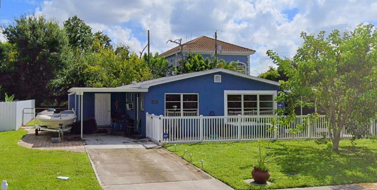 4481 Lagg Ave., Fort Myers, FL 33901