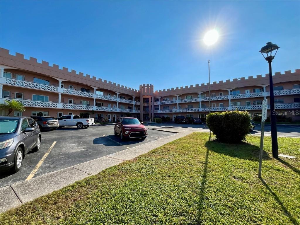 2457 Ecuadorian Way #51, Clearwater, FL 33763