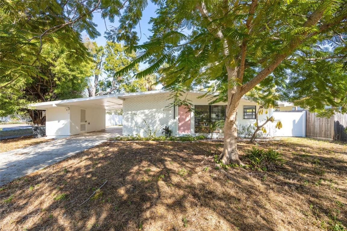 4735 W Wisconsin Ave., Tampa, FL 33616