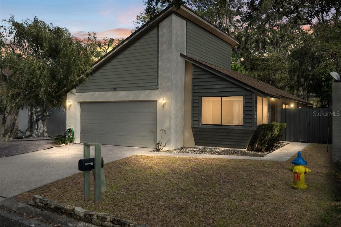 13905 Lazy Oak Dr., Tampa, FL 33613