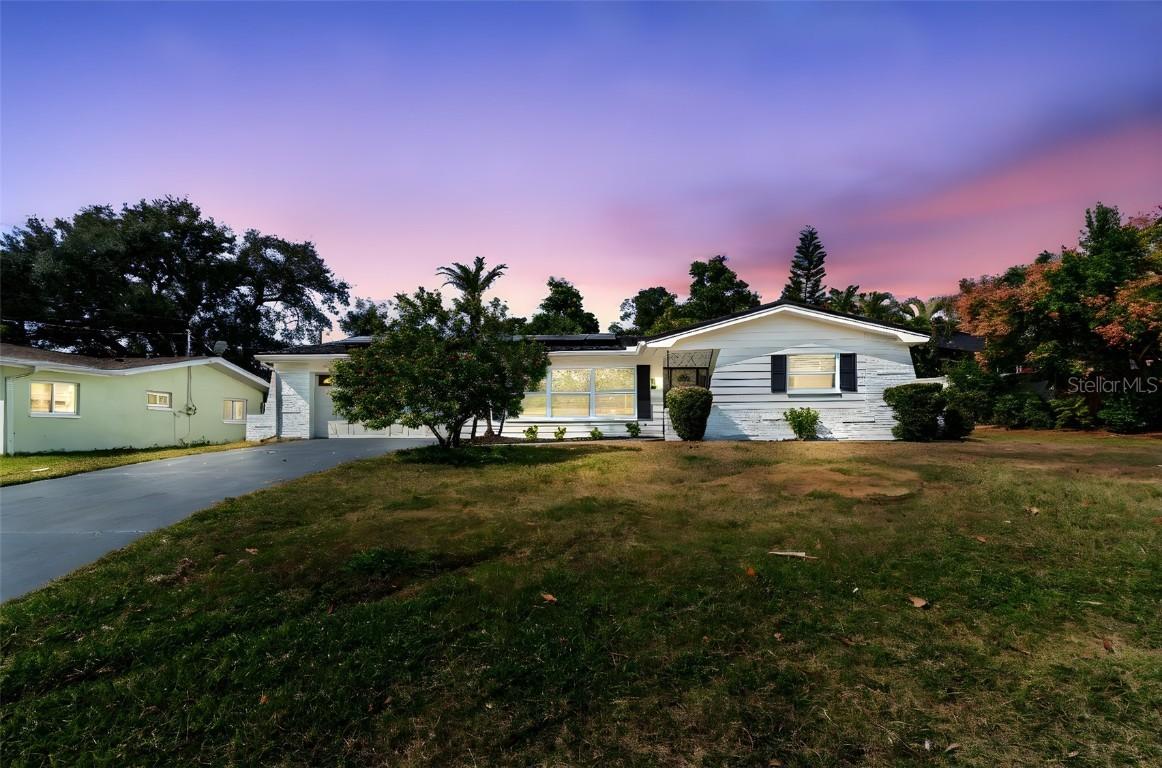 1598 Brookside Blvd., Largo, FL 33770