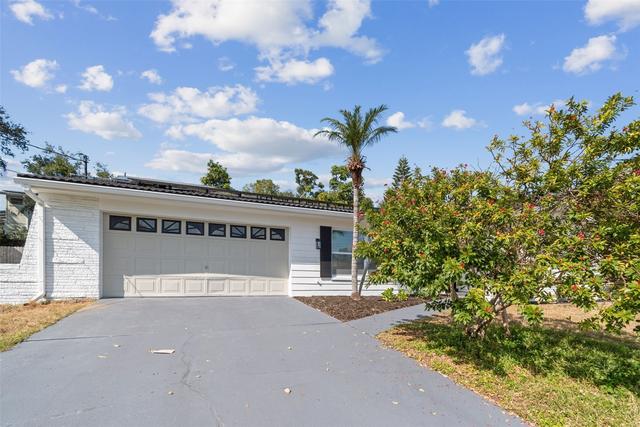 New Homes For Sale This Week That Attend Largo High School: November 14th to November 20th