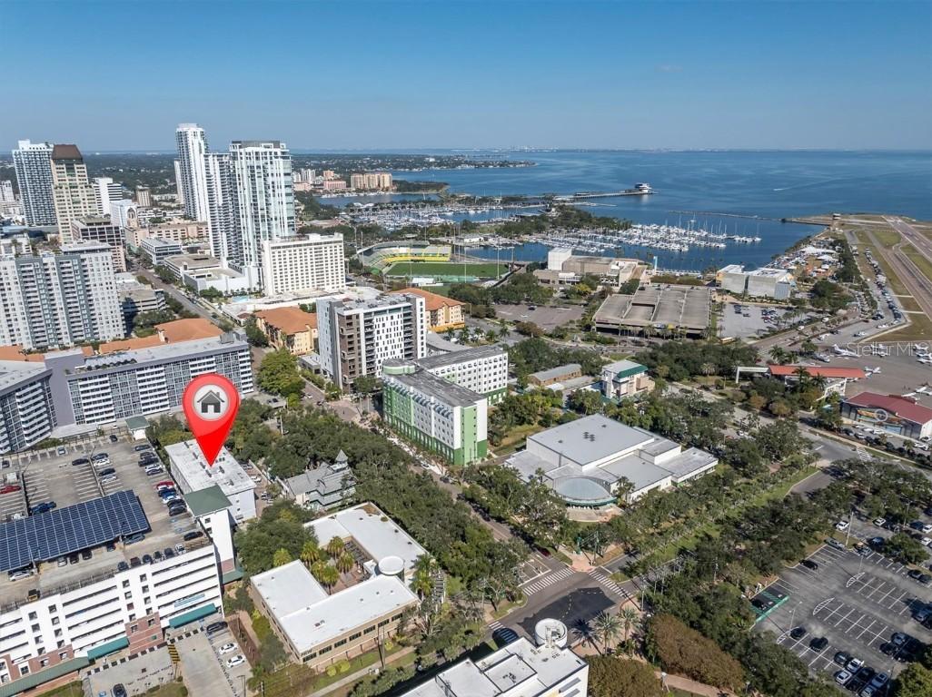 210 5th Ave. #403, St Petersburg, FL 33701