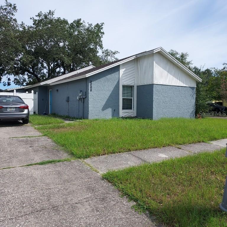 2008 Gregory Dr., Tampa, FL 33613
