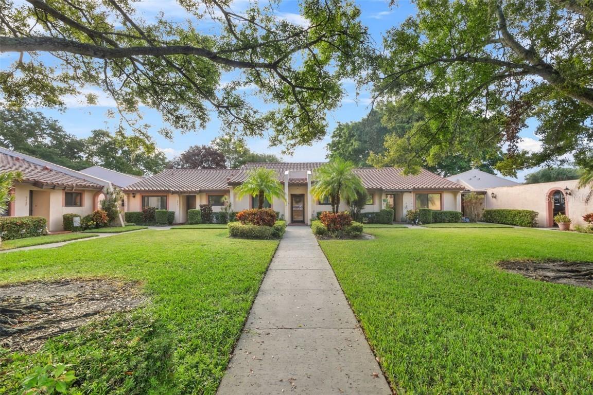 9669 86th Ave., Seminole, FL 33777