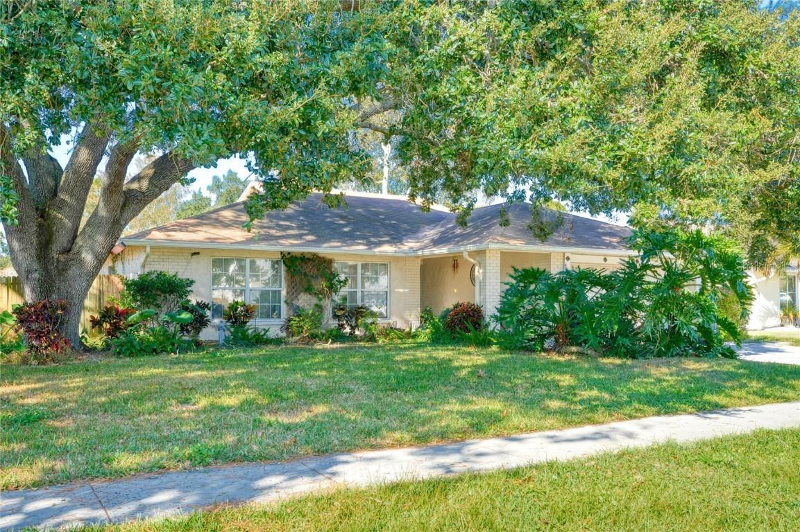 1432 Windmill Pointe Rd., Palm Harbor, FL 34685