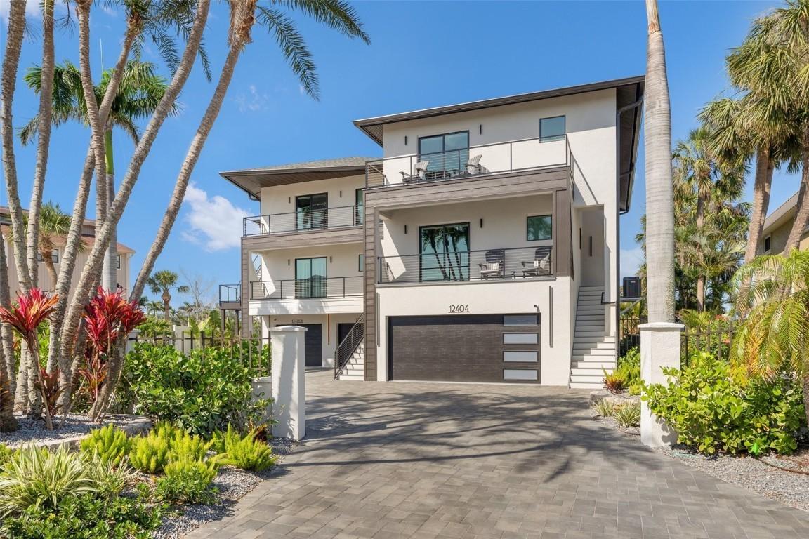 12400 Capri Circle N Cir., Treasure Island, FL 33706