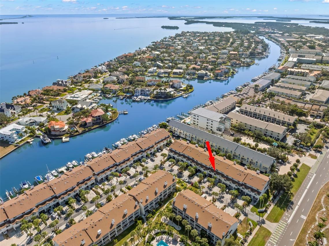 391 Madeira Cir., St Petersburg, FL 33715