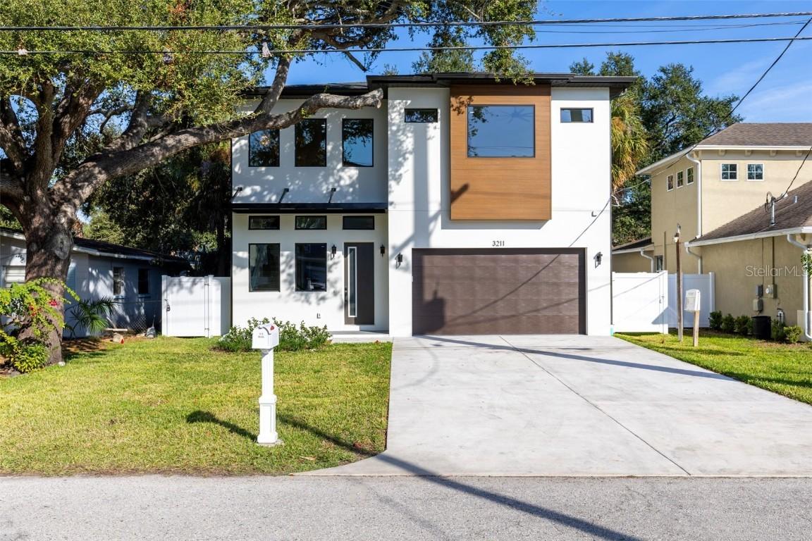 3211 W Ballast Point Blvd., Tampa, FL 33611