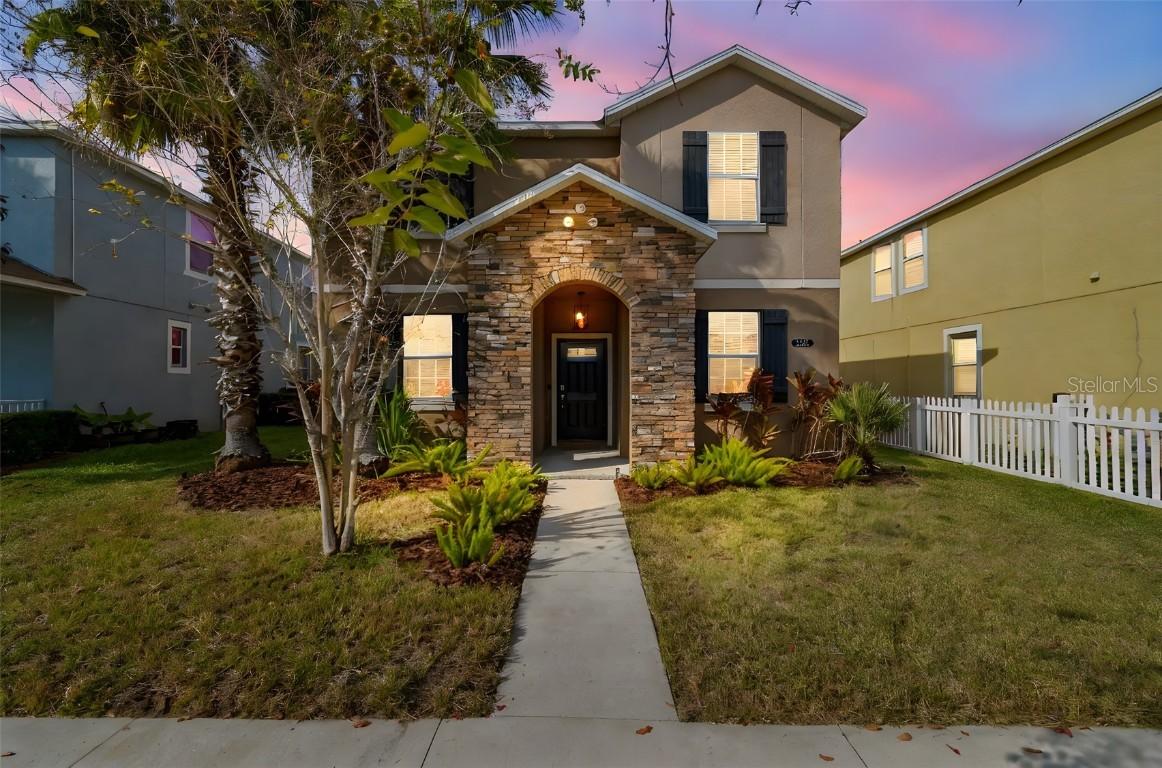 21143 Passive Porch Dr., Land O Lakes, FL 34637