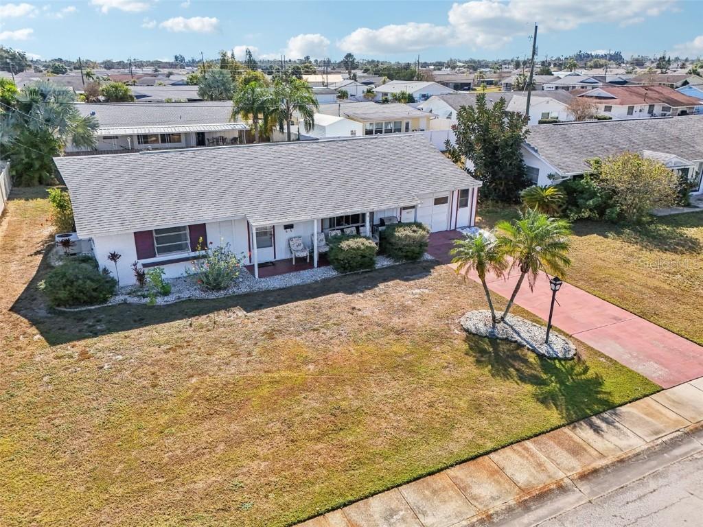 722 Tam O Shanter Ave., Sun City Center, FL 33573