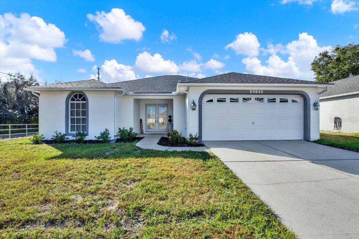 24942 Laurel Ridge Dr., Lutz, FL 33559