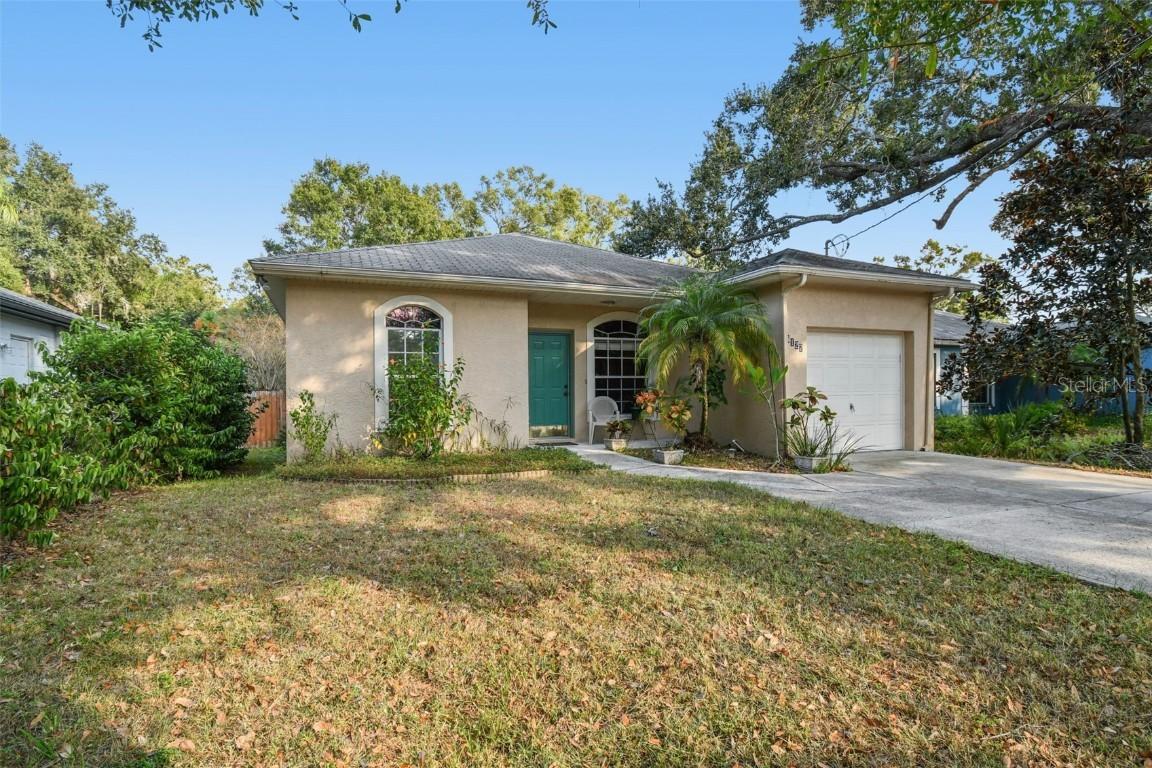 8127 N Packwood Ave., Tampa, FL 33604