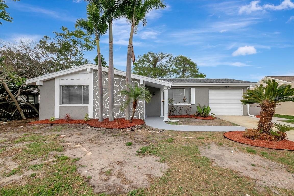 4111 Stratfield Dr., New Port Richey, FL 34652