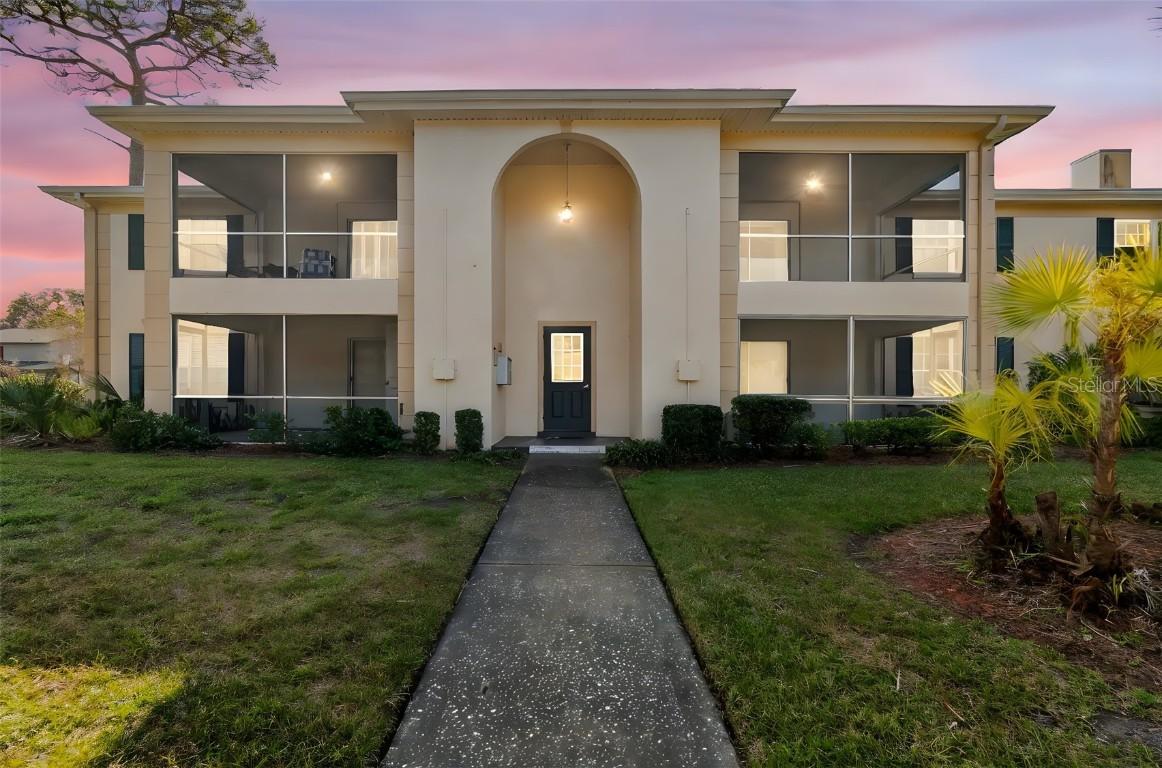 3402 Latania Dr. #322, Tampa, FL 33618