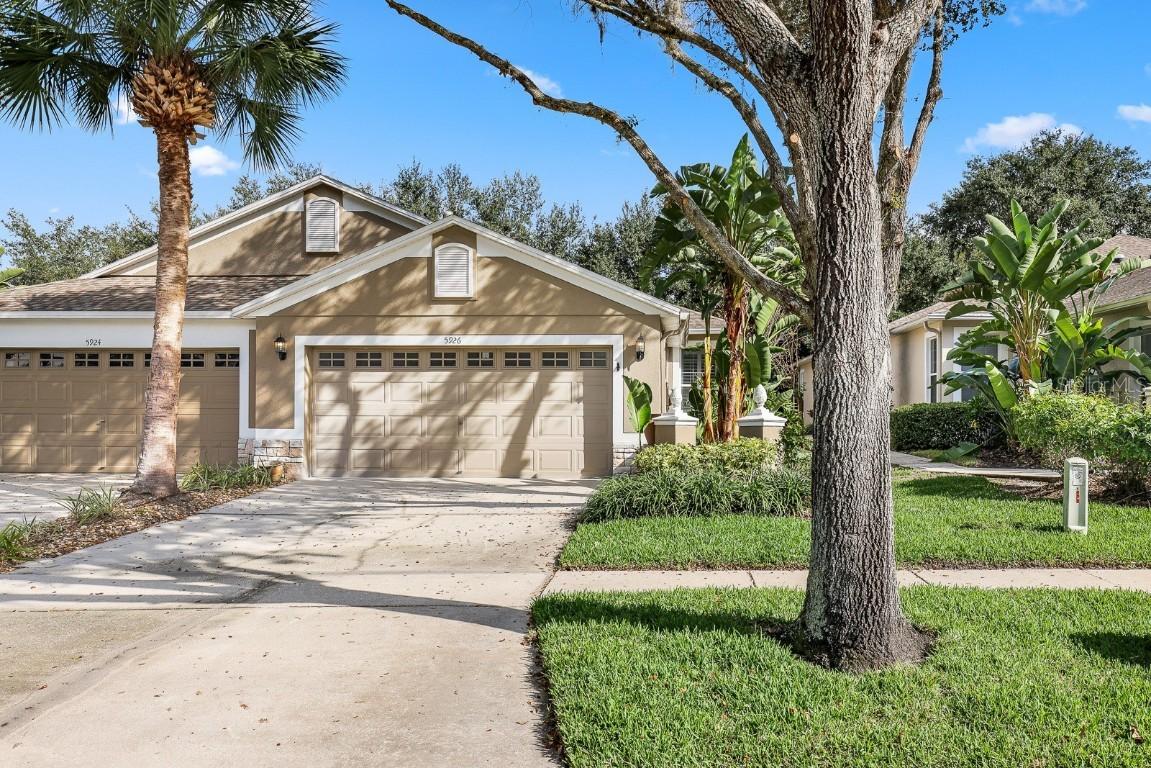 5926 Phoebenest Dr., Lithia, FL 33547