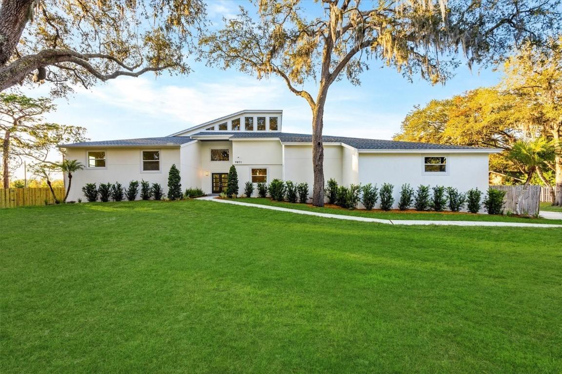 9871 Lakeview Dr., New Port Richey, FL 34654