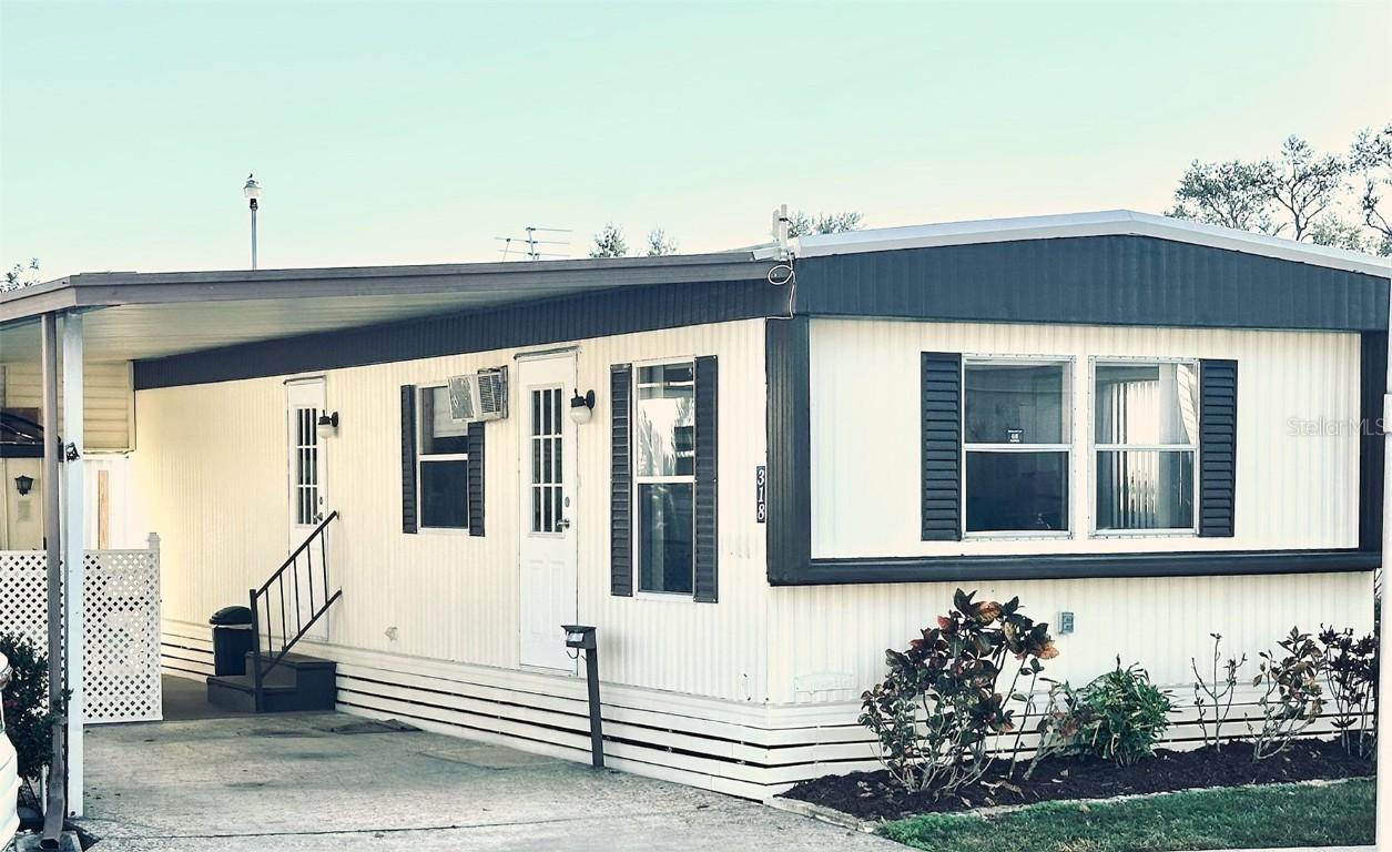 8300 Seminole Blvd. #318, Seminole, FL 33772