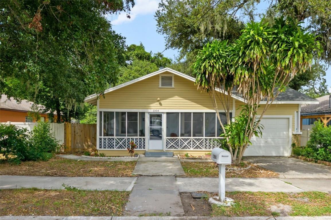 1304 E 32nd Ave., Tampa, FL 33603