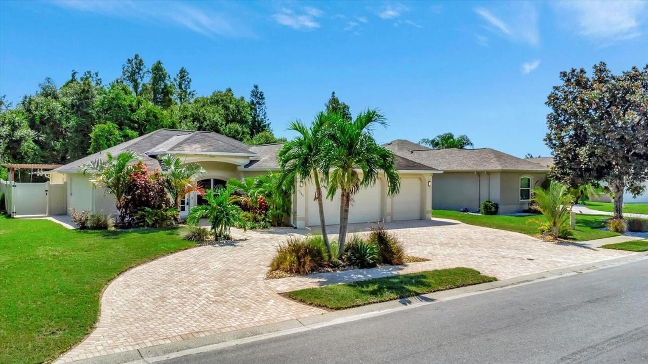 4688 72nd Ct., Bradenton, FL 34203