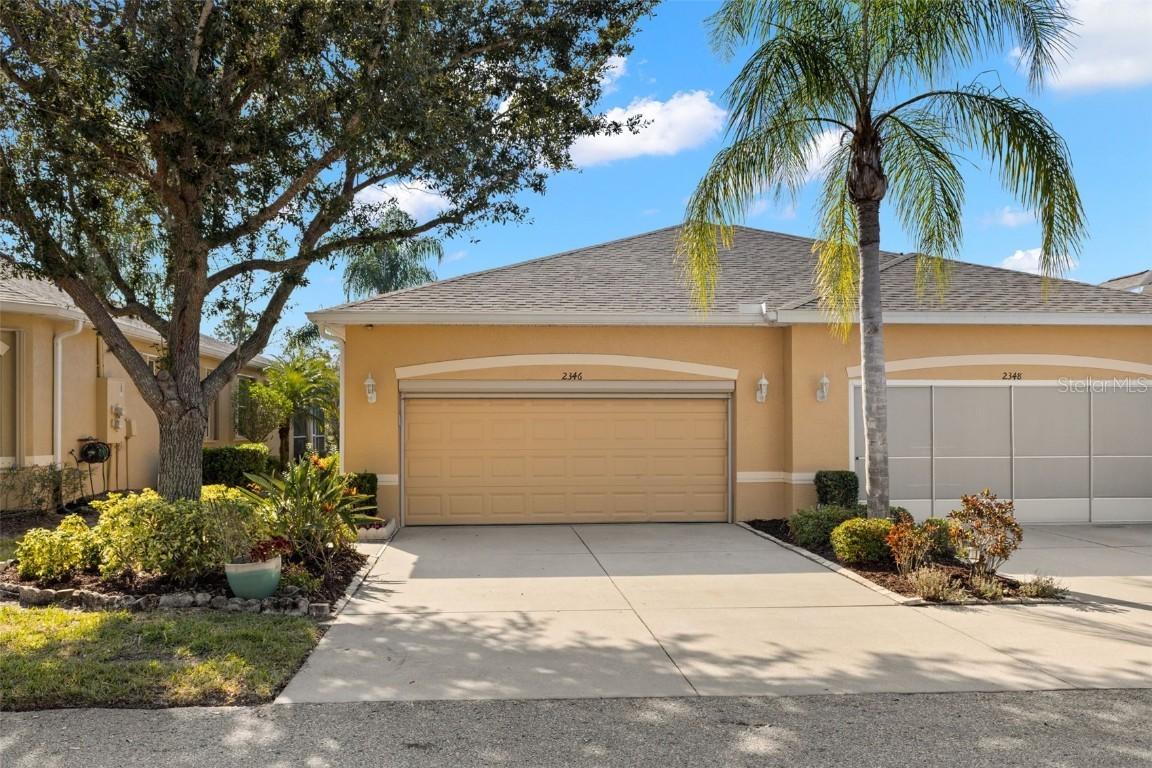 2346 Oakley Green Dr., Sun City Center, FL 33573