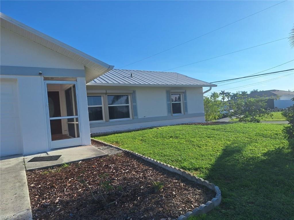 1017 NW 15th St., Cape Coral, FL 33993