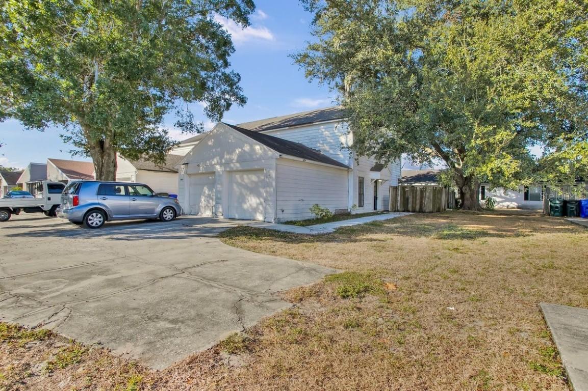 1817 Crystal Grove Dr., Lakeland, FL 33801