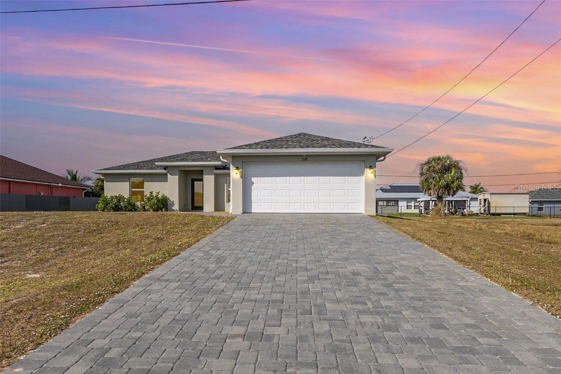 2528 NW 20th Ave., Cape Coral, FL 33993