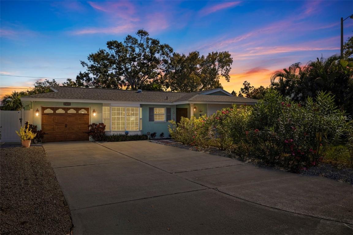 4781 97th Way, St Petersburg, FL 33708