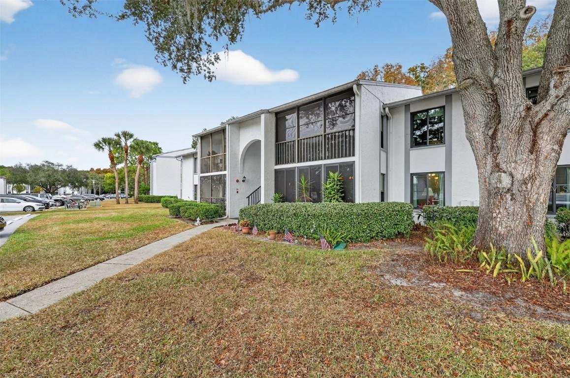 1258 Pine Ridge Cir. #D1, Tarpon Springs, FL 34688