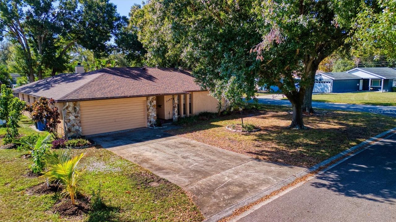 3480 16th Ave., St Petersburg, FL 33713