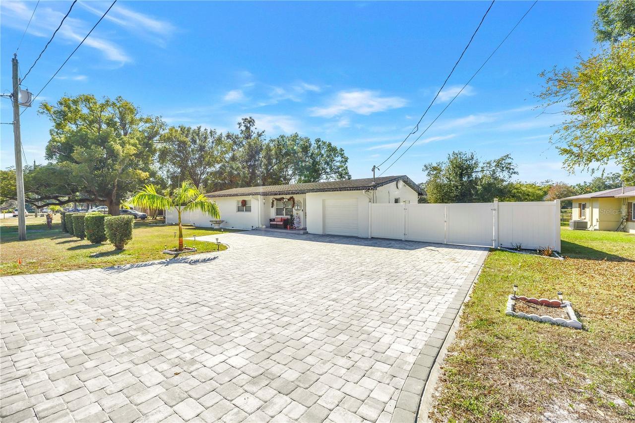 13216 Forest Hills Dr., Tampa, FL 33612