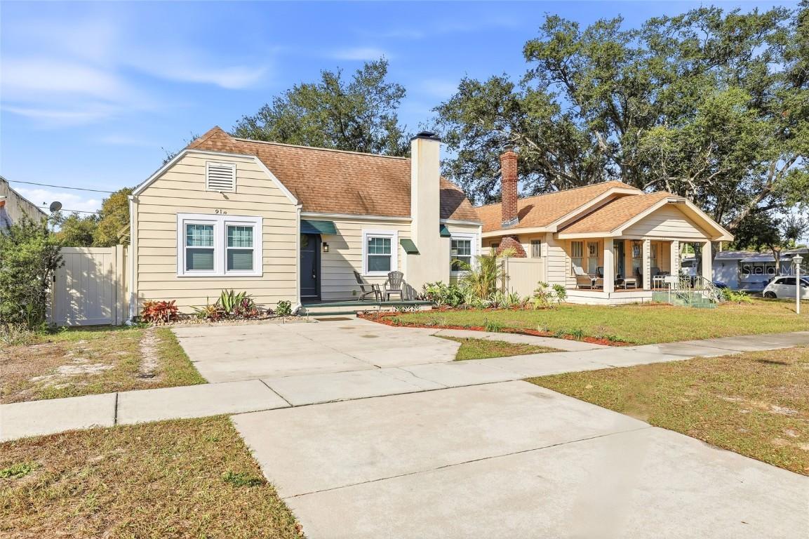 918 45th St., St Petersburg, FL 33713