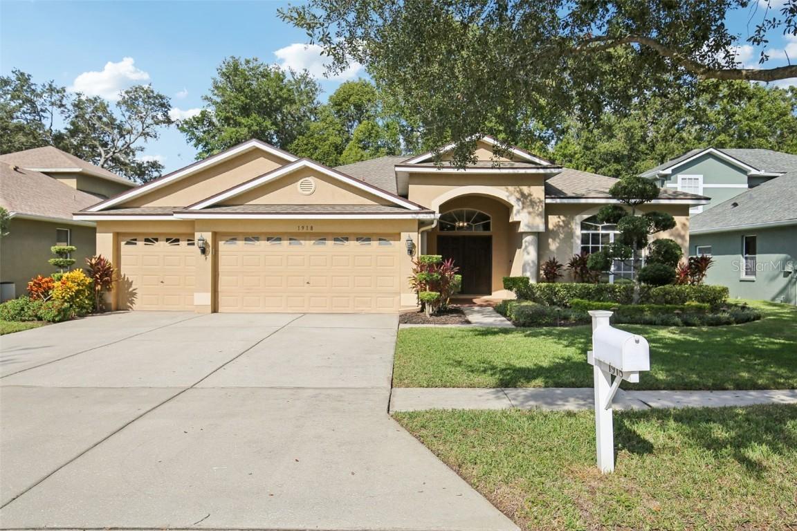 1918 Rutherford Dr., Dover, FL 33527
