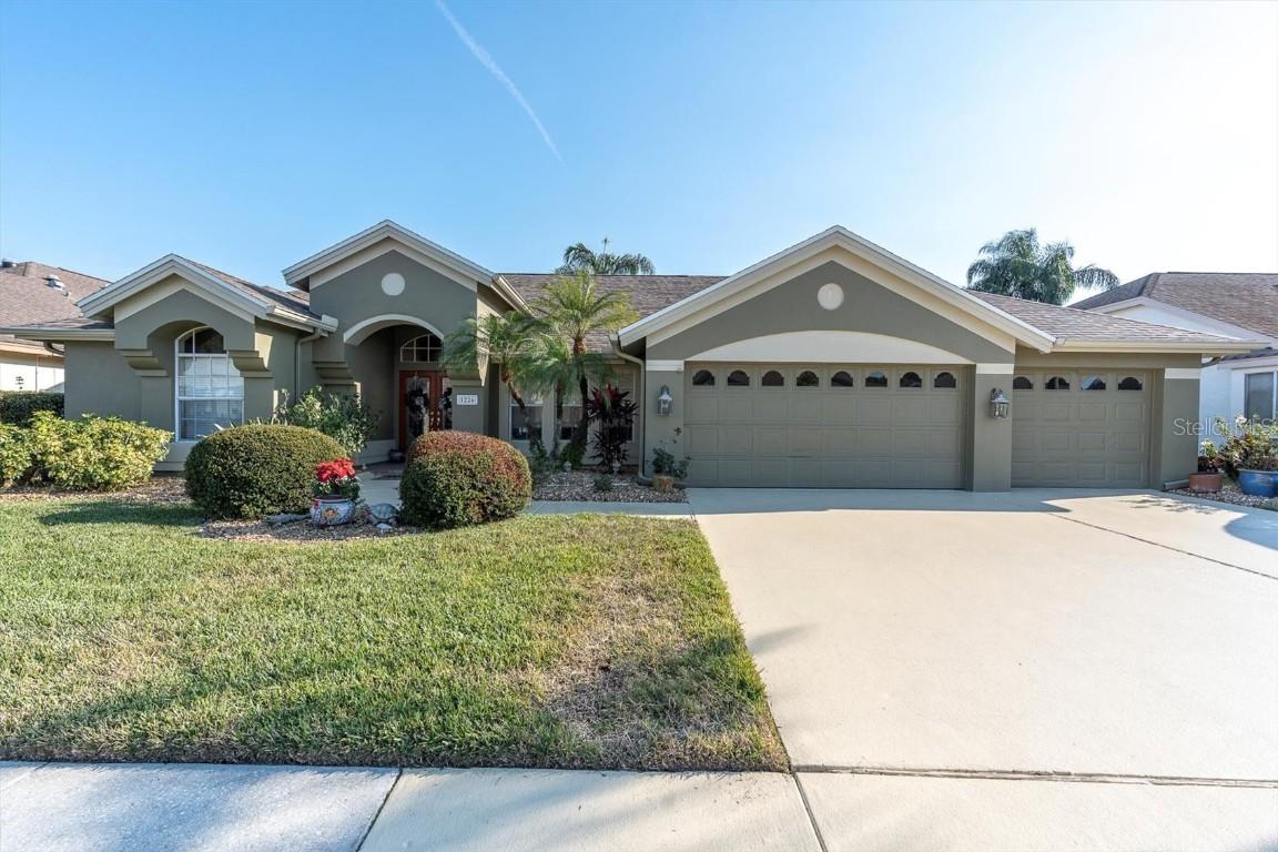 1226 Hoversham Dr., New Port Richey, FL 34655