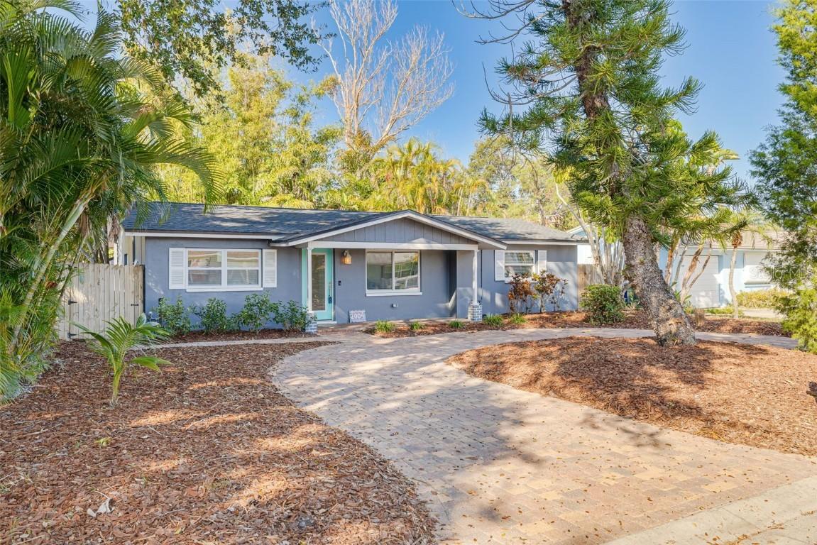 2004 Douglas Ave., Dunedin, FL 34698