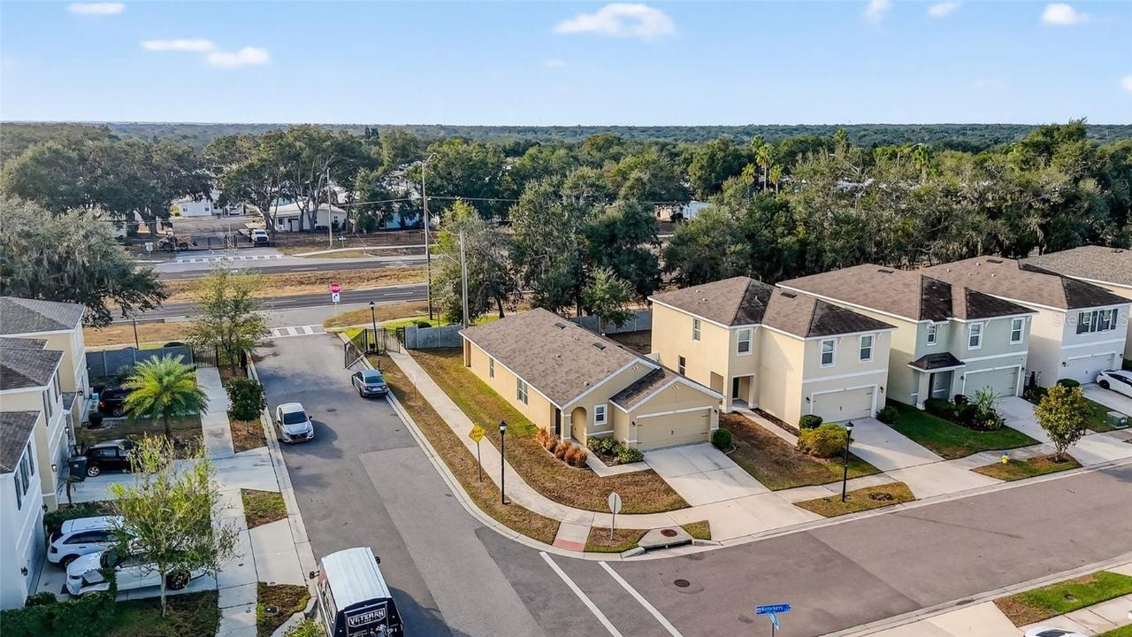 3521 Winterberry Ln., Valrico, FL 33594