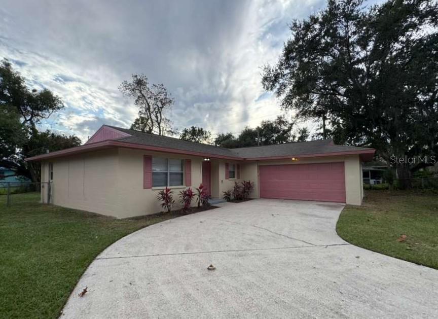 2615 Roxie Ave., Lakeland, FL 33801