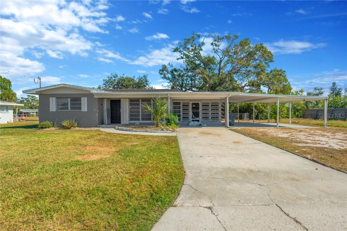 123 18th St., Ruskin, FL 33570